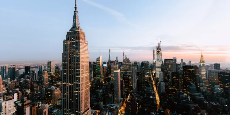 Gestora lança ETF de REITs com distribuição mensal de dividendos; saiba como funciona