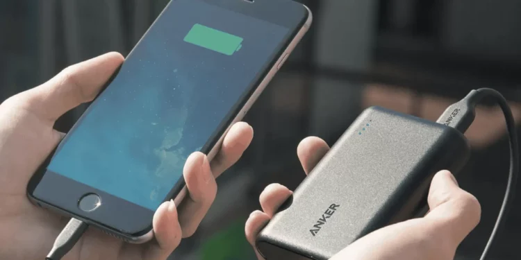 1,1 milhão de baterias externas correm risco de incendiar; entenda