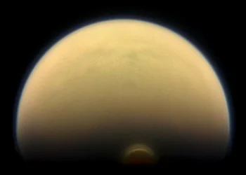 Movimento inusitado é detectado na atmosfera da lua Titã