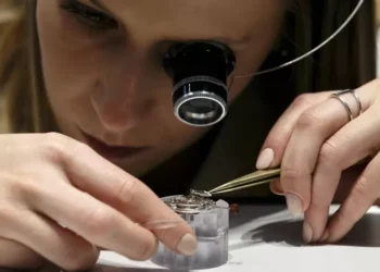 Ensino profissional com impacto positivo, mas “modesto” na criação de emprego específico e local