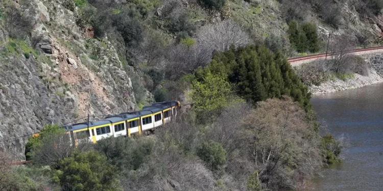 CP recusa supressão de comboios na Linha do Douro