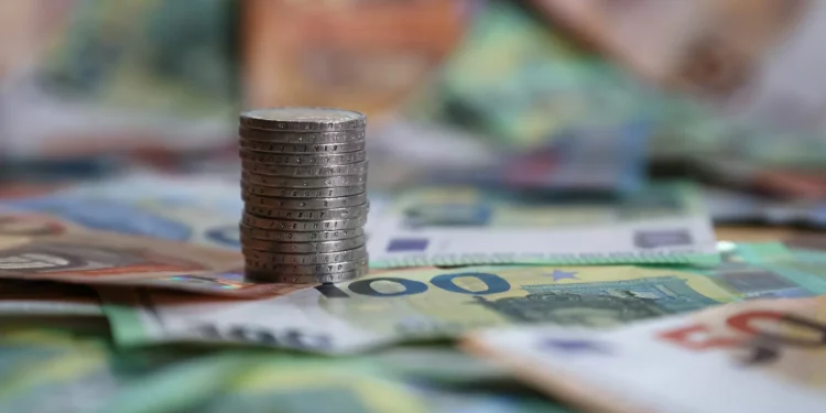 Aumenta o número de portugueses a receber salário mínimo