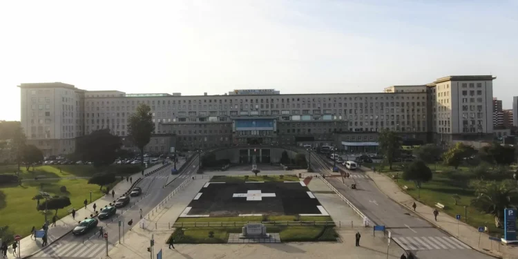 Diretor clínico do Santa Maria vai continuar em funções