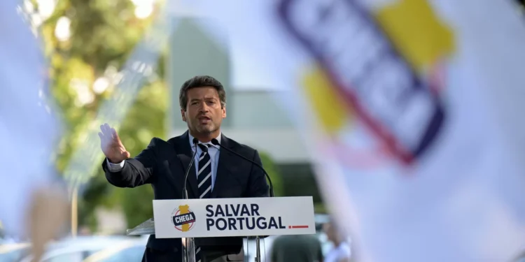 Ventura “em contacto” com PSD para “reformular o que tiver de ser” sobre lei de estrangeiros