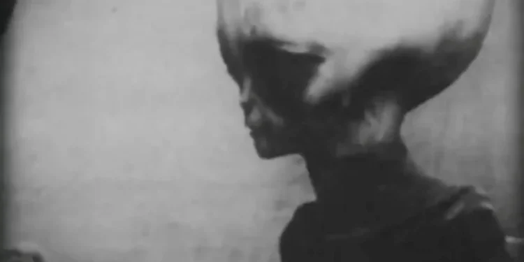 Skinny Bob é real? Entenda o suposto alienígena mostrado em vídeo