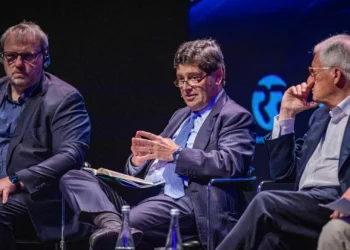 Europa vive síndrome Disney. “Tem os melhores jovens e melhores idosos, mas perdeu no meio”