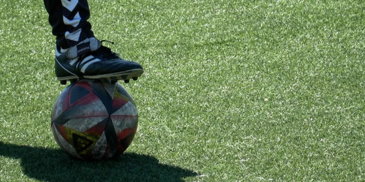 Insólito. Dedé avançado e guarda-redes do Marinhense (e com sucesso)