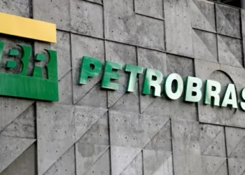 Quanto você teria hoje se tivesse investido na Petrobras (PETR4) há 20 anos?