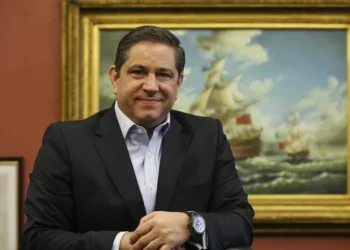 Dona da TVI compra Jornal i e Nascer do Sol por um euro