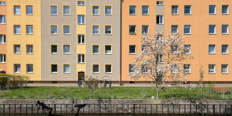 Taxa de juro no crédito à habitação desce para 3,385% em julho