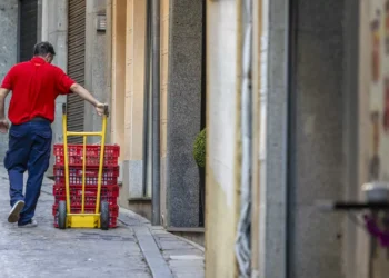Taxa de desemprego baixa para 5,8% em julho
