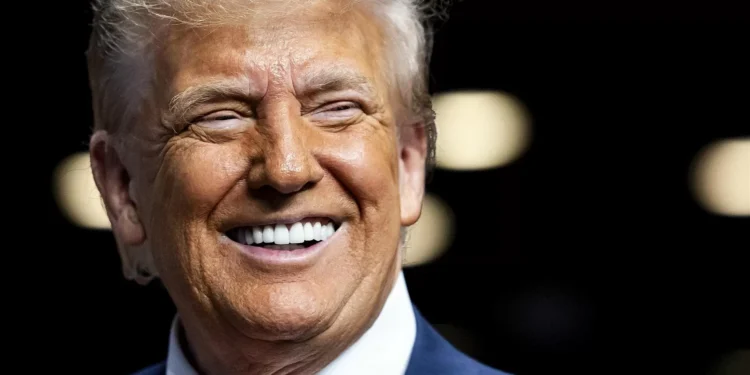 Entram em vigor taxas de 15% dos EUA sobre União Europeia