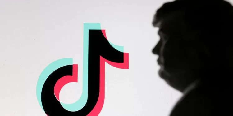 Família Murdoch está envolvida nas negociações do TikTok nos EUA, diz Trump