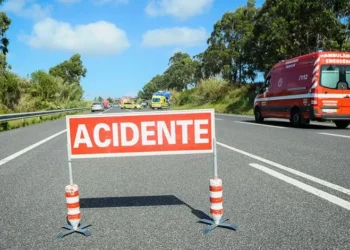 A4 cortada devido a acidente que causou um morto e um ferido grave