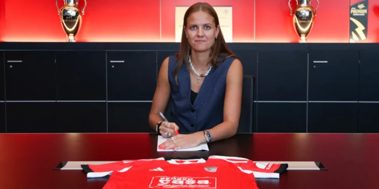 Benfica contrata internacional dinamarquesa