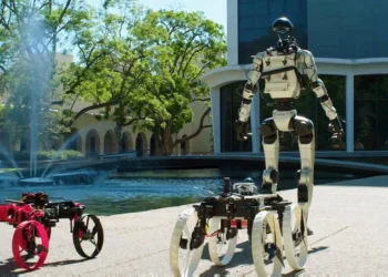 X1: o robô que anda, voa e dirige em missões de emergência