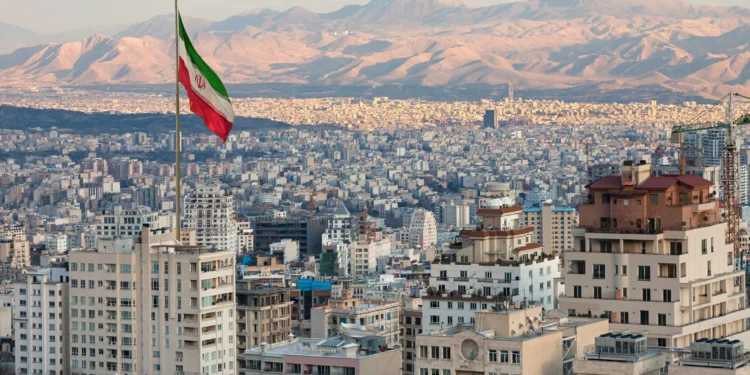 Solo do Irã está afundando em ritmo alarmante, aponta pesquisa