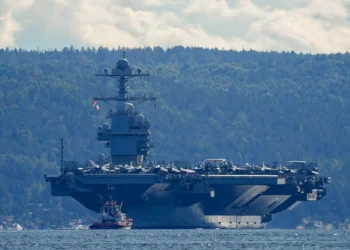 Trump envia porta-aviões para a América Latina