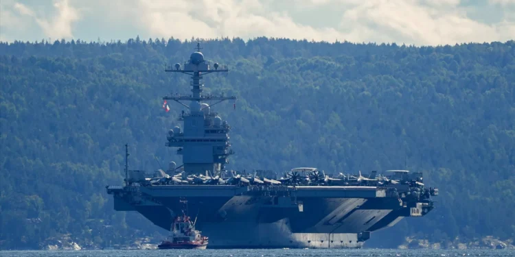 Trump envia porta-aviões para a América Latina