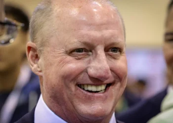 Fim de uma era: Abel assinará próxima carta da Berkshire no lugar de Buffett, diz WSJ