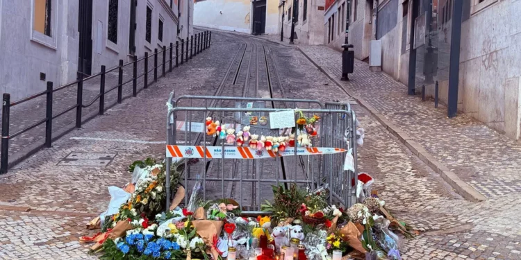 Ascensores de Lisboa devem manter-se parados, recomenda GPIAAF