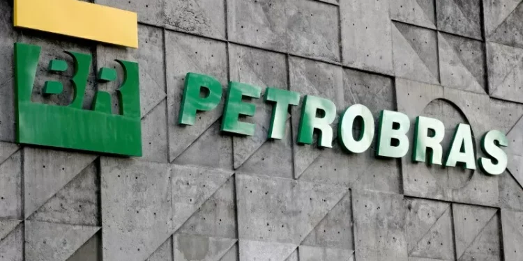 Petrobras: quanto vai pagar em dividendos até o final do ano? Vale investir já?
