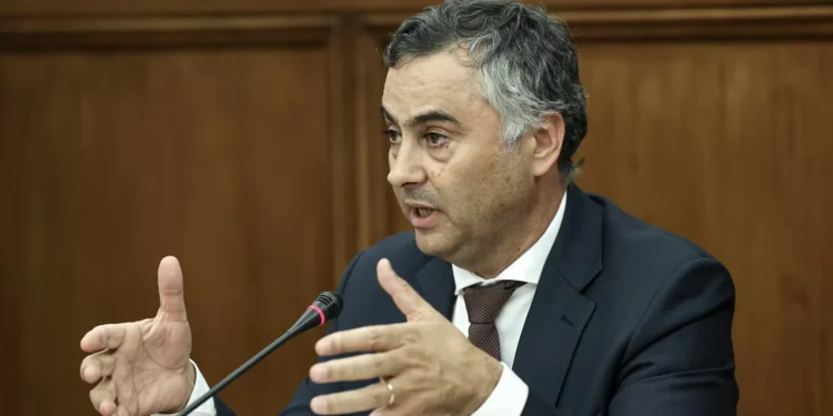 Ministro diz que lista indevida de estudantes de Medicina deve ter consequências