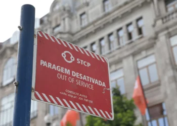 STCP anula adjudicação de 50 autocarros após impugnação