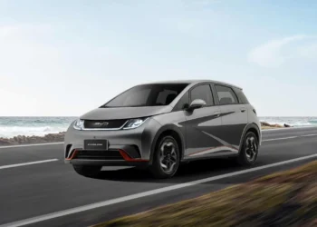 BYD Dolphin 2027 é registrado no Brasil; confira os detalhes