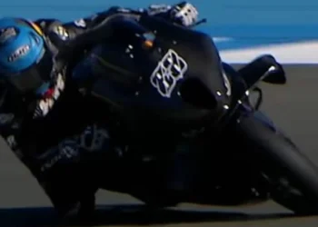 Miguel Oliveira termina testes com oitavo tempo