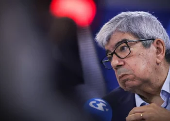 Influencer. Ferro Rodrigues critica poder judicial transformado em “instrumento kafkiano”