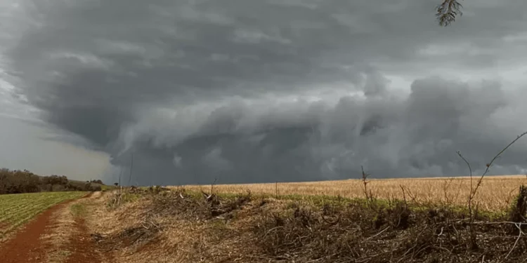 Saiba quais foram os piores desastres causados por tornados no Brasil