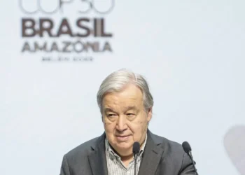 Guterres pede planos claros para transição dos combustíveis fósseis