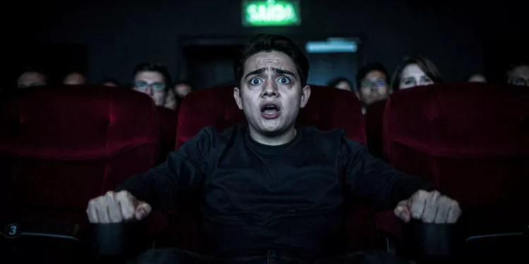 O motivo biológico que faz tanta gente amar o frio na barriga dos filmes de terror