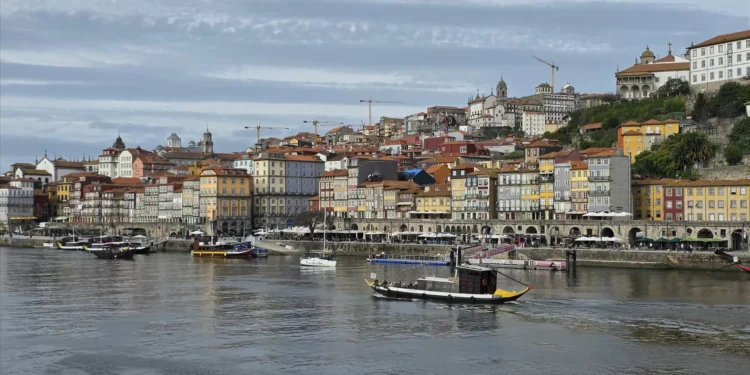Hotéis do Porto com ocupação entre os 65% e os 100% para o “revéillon”