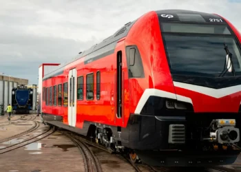 Já chegou o primeiro de 22 novos comboios regionais a Portugal