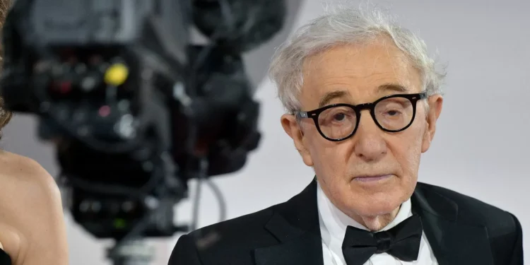 De neurótico amado a “cancelado”. Woody Allen faz 90 anos