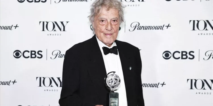 Morreu o dramaturgo britânico Tom Stoppard