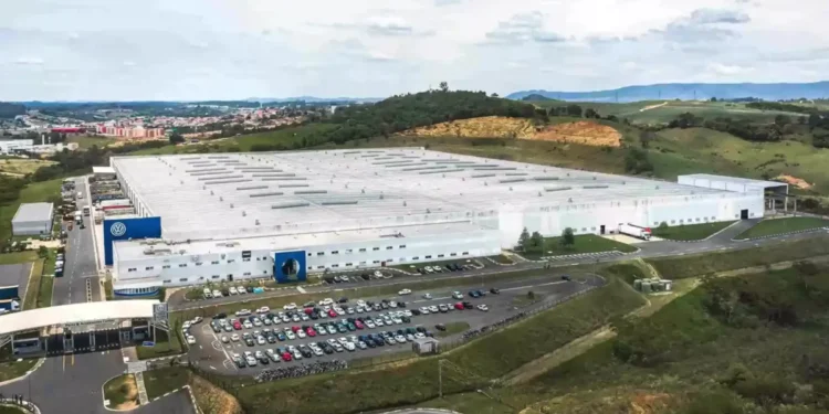 FII HGLG11 acelera expansão; entenda os efeitos para cotistas de fundos incorporados