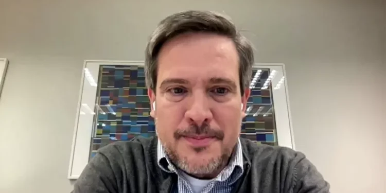 Valora vê 2026 com queda da Selic, risco fiscal e oportunidades na renda fixa