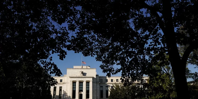 Tesouro Direto resiste a Warsh no Fed e estabiliza na contramão dos Treasuries