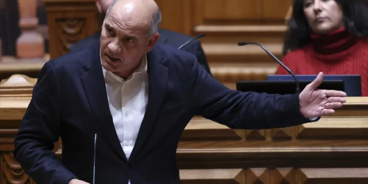 Paulo Raimundo classifica como “asqueroso” aproveitamento político da desgraça das populações