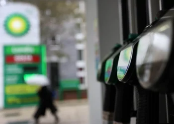 Combustíveis: gasóleo mais caro e gasolina sem alterações esta segunda-feira