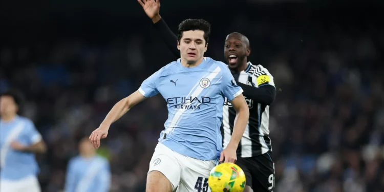 Manchester City defronta Arsenal na final da Taça da Liga