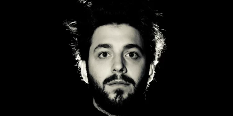 Salvador Sobral sai do Spotify contra exploração dos autores, indústria de guerra e IA