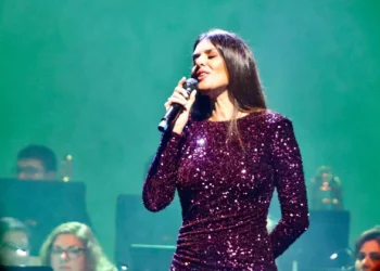 Cuca Roseta distinguida com a Ordem das Artes e Letras do Governo francês