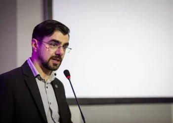 Tesouro IPCA longo reage e taxas avançam com apreensão sobre nomes no BC