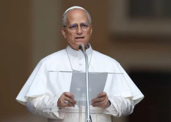 Papa pede que padres não usem IA em homilias