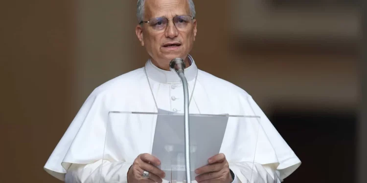 Papa pede que padres não usem IA em homilias