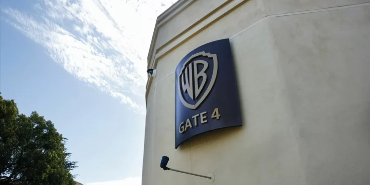 É oficial: Warner Bros assina acordo de 90 mil milhões de euros com Paramount